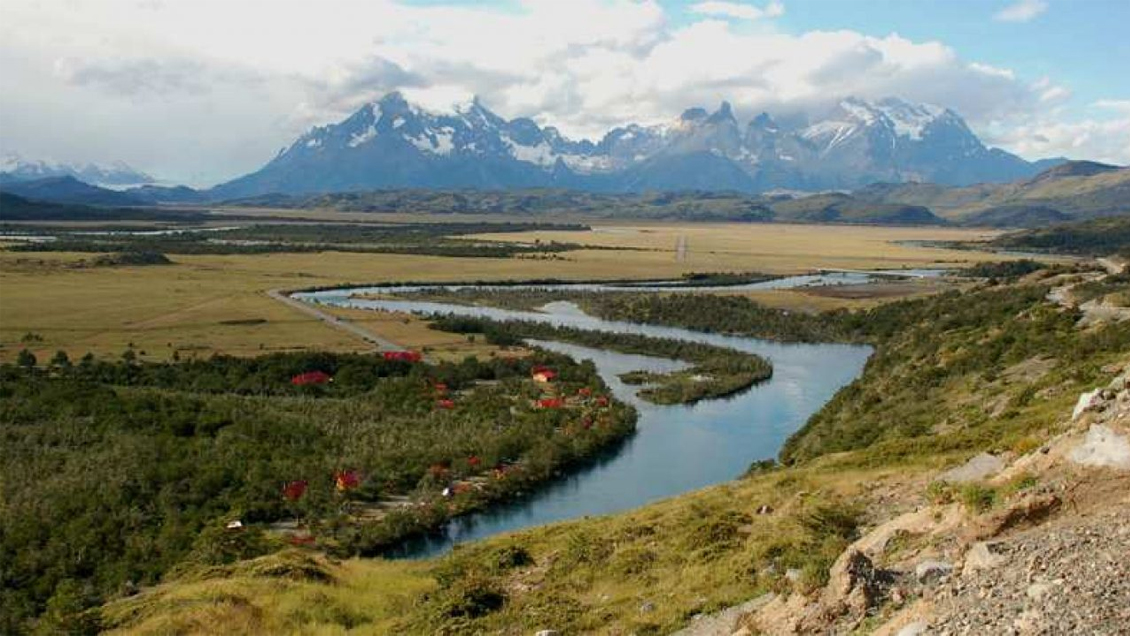 Condenan a piloto de bote zodiac por negligencia que dejó tres turistas muertos en Torres del Paine