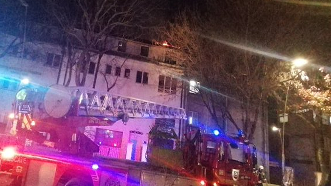 Incendio en edificio de Concepción moviliza a Bomberos