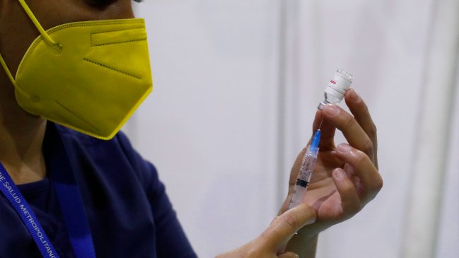 Calendario de vacunación contra el Covid-19 avanza esta semana hasta los 17 años