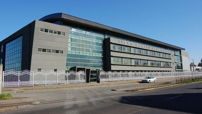 Piden intervenir Liceo Camilo Henríquez de Temuco tras más de 100 días de paralización