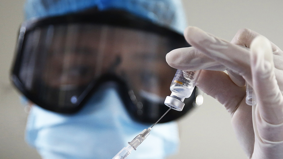 Epidemióloga: No hay que apurarse con una tercera dosis, sino más bien en vacunar a todos