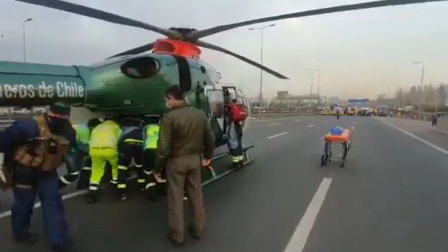Choque múltiple involucró a camión y bus y dejó varios lesionados en la Ruta 5 en Quilicura