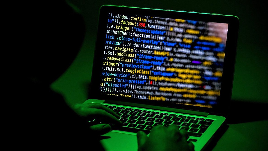 Investigan posible ciberataque masivo a miles de empresas en EEUU y otros países