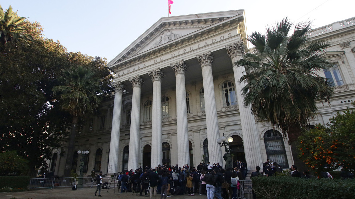 Mesa directiva de la Convención Constitucional suspendió sesión de este martes