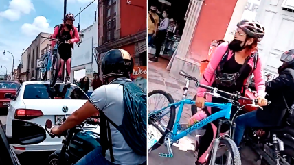 Perdió la paciencia: Ciclista pasó por encima de un vehículo estacionado en ciclovía