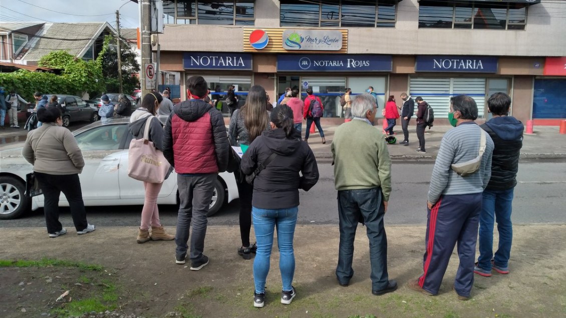 Vacunación bajo el promedio regional obliga a tres comunas del Biobío a quedarse en fase 2