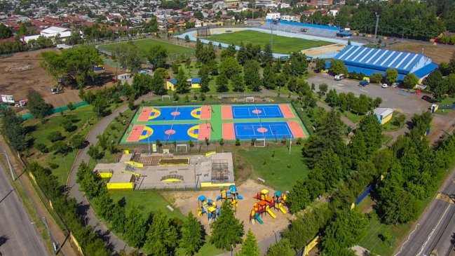 Inician proceso de apertura gradual de recintos deportivos en Chillán