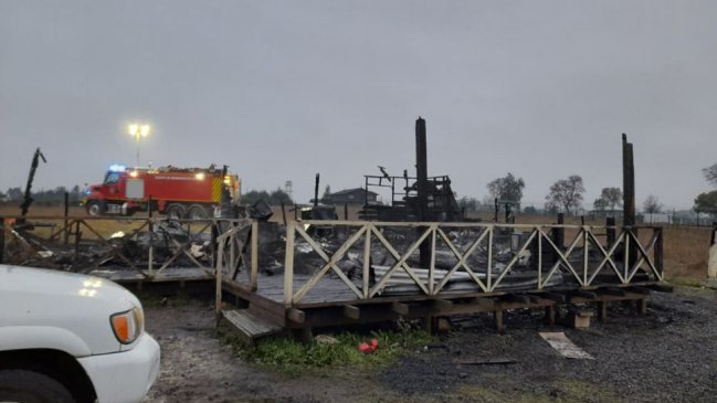 Un adulto y un niño de 12 años fallecieron producto de incendio en Lautaro