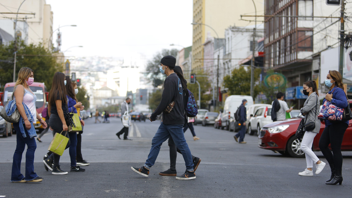 Reporte Minsal: Chile sumó 103 fallecidos y 2.160 casos por Covid-19