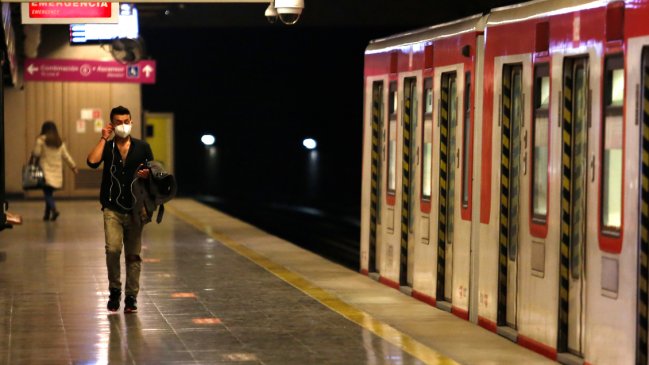 Metro será gratuito, pero el Transantiago no: El plan del transporte para las primarias