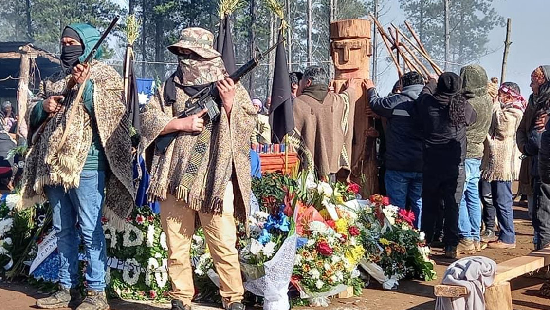 Interior deploró uso de armas en funeral de Pablo Marchant: 