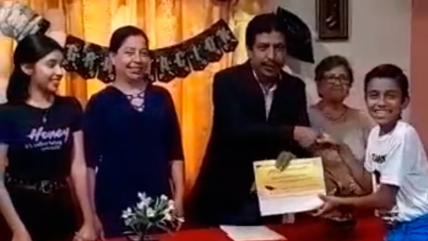   ¡Hasta con diploma! Familia organiza graduación casera a niño 