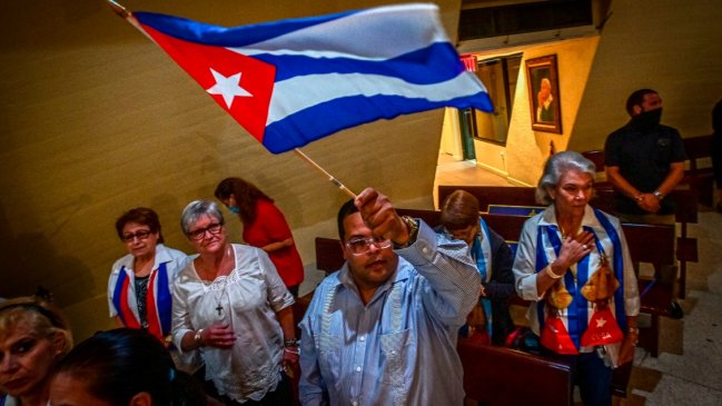  Los cubanos de Miami mantienen la atención en las protestas en la isla  