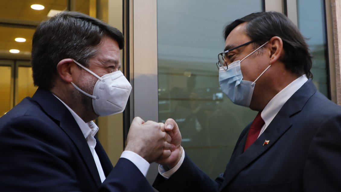 Día histórico: Hoy asumieron los 16 gobernadores que tendrán la tarea de descentralizar Chile