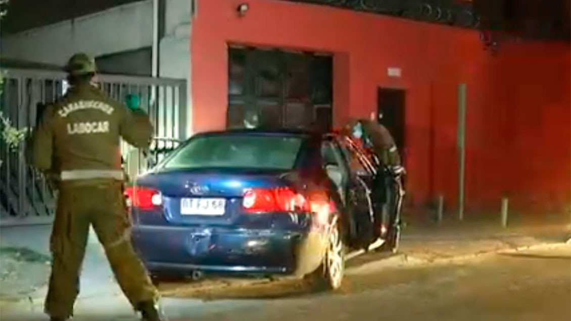 Cuatro carabineros fueron atropellados tras intentar fiscalizar a un vehículo en Providencia