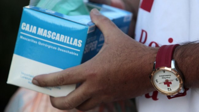 Entregan mascarillas de tres pliegues y alcohol gel a choferes de colectivos de O'Higgins