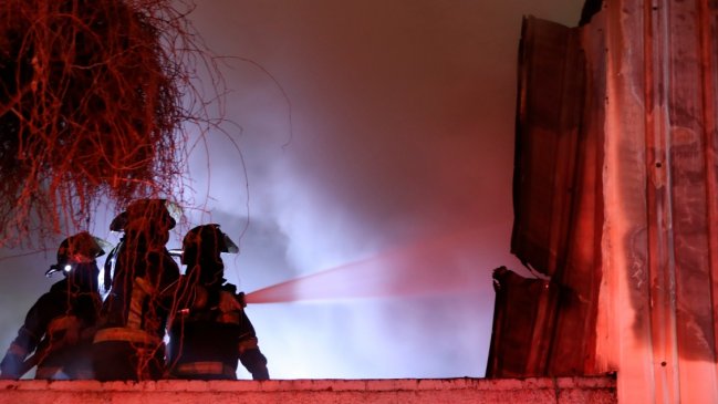 Incendio en edificio habitacional en Francia dejó tres muertos y nueve heridos