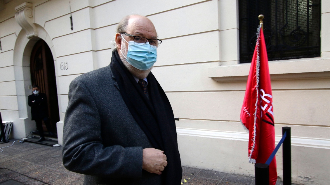 Servel: No se puede negar el voto mediante toma de temperatura en locales de votación