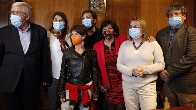 Parlamentarios PPD hacen gestos a Provoste y se desmarcan de Narváez