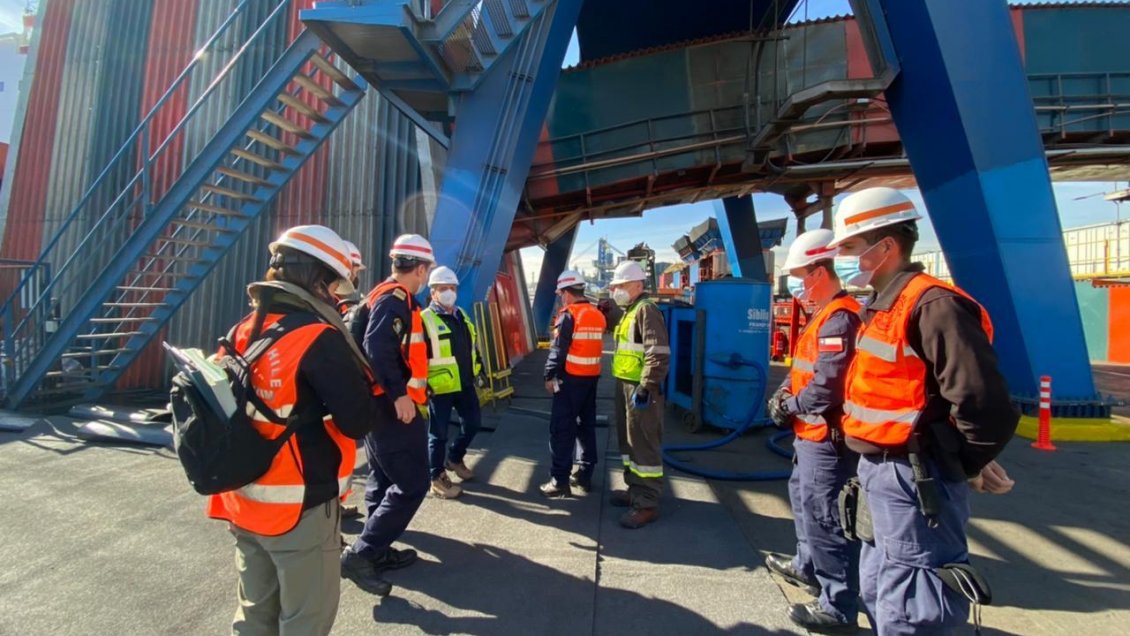 Capitanía de Puerto instruye 41 nuevas exigencias para la descarga de carbón en Puchuncaví