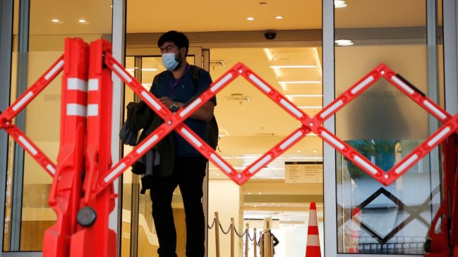 Aulas hospitalarias denuncian recortes de presupuesto: Mineduc dice que hay menos estudiantes