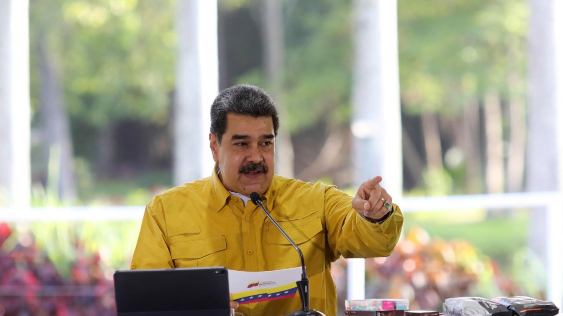 Maduro dice que Cuba ha sido objeto de un experimento de 