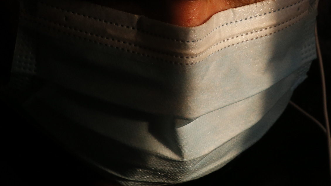 EEUU evalúa volver a pedir que vacunados utilicen mascarillas