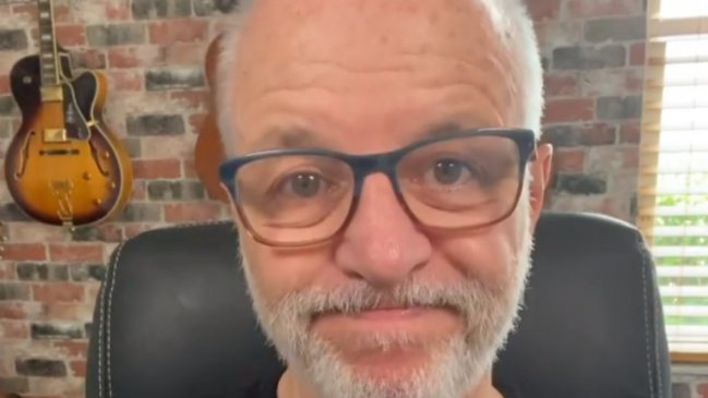 Alberto Plaza da positivo por Covid-19 y es forzado a cancelar un show