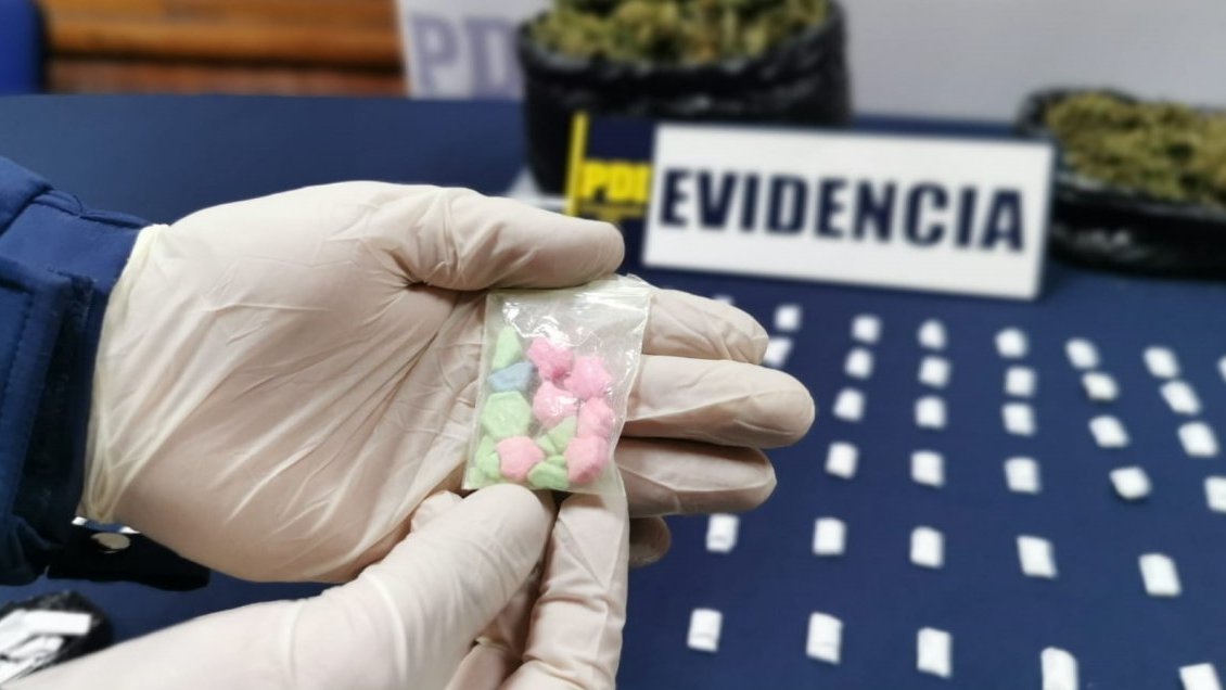 En prisión preventiva quedó sujeto acusado por tráfico de drogas en Quirihue