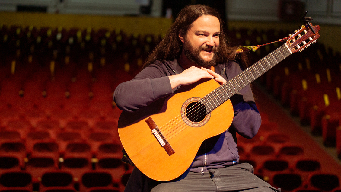 Nano Stern reabre el Teatro Nescafé de las Artes con un par de shows con público