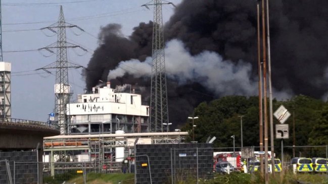   Un muerto y 4 desaparecidos por explosión en un parque químico de Alemania 
