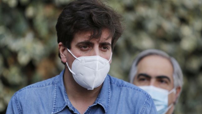 Schalper: La izquierda persiste en la idea neoliberal de que las personas se rasquen con sus propios fondos