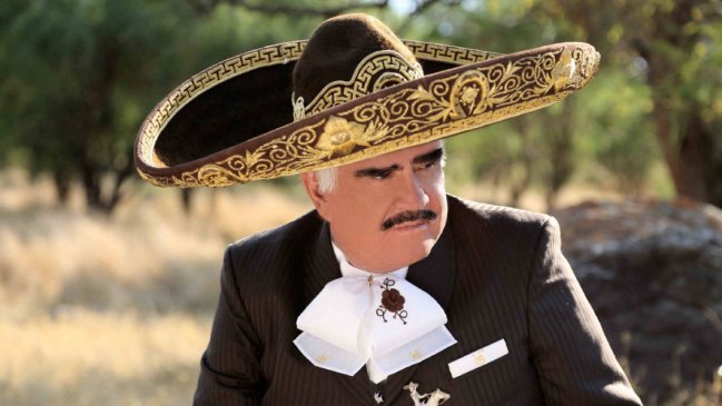 Vicente Fernández es operado de urgencia tras sufrir accidente