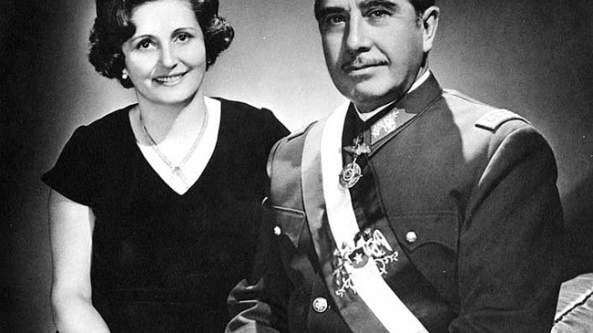 Concejo Municipal de Temuco quitó distinción de ciudadanos ilustres a Augusto Pinochet y Lucía Hiriart