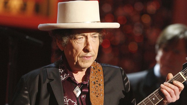   Mujer acusa a Bob Dylan de haberla abusado sexualmente a los 12 años de edad 