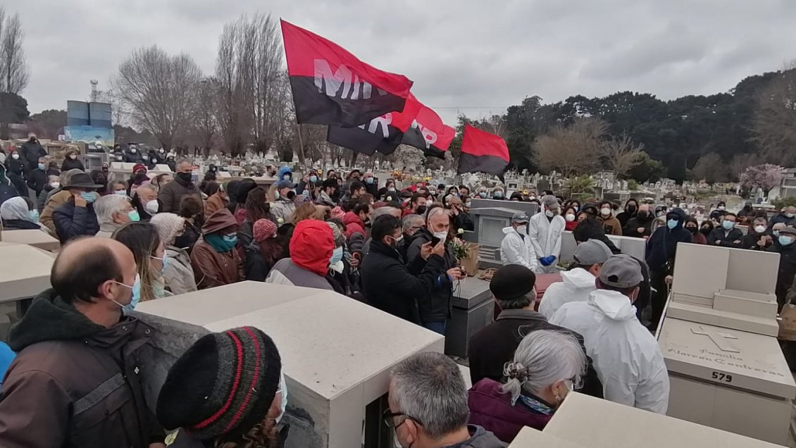 En masivo funeral despidieron los restos del destacado fotoperiodista de Concepción, Alipio Ortega