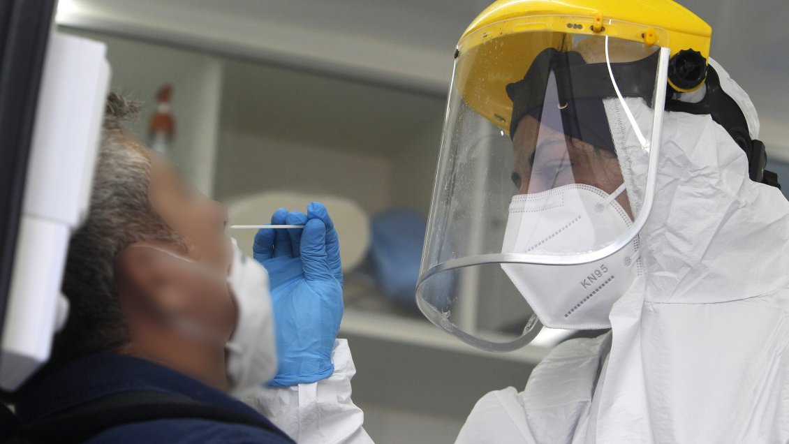 Positividad de los test PCR cayó por primera vez bajo el 1%