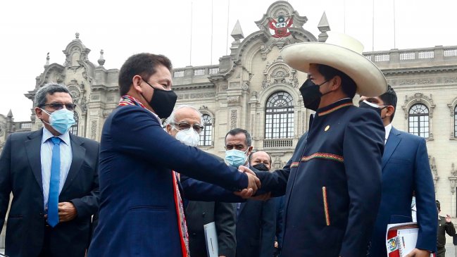 Perú: Ministros acuden al Congreso para pedir el voto de confianza