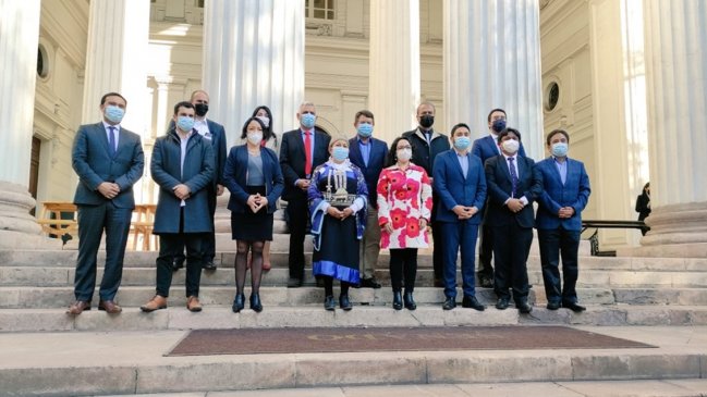 Convención firmó convenio con gobernadores para acercar el trabajo a las regiones