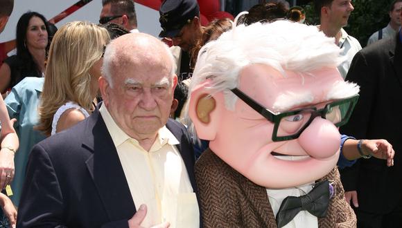 Muere Ed Asner, voz de 