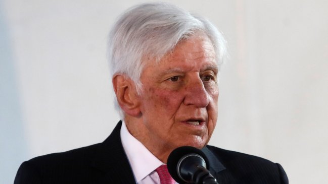 Funcionaria de Vitacura confesó que debía entregar dinero en efectivo al ex alcalde Torrealba