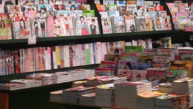 Matrimonio deberá pagar más de 30 millones de pesos a su hijo por botar su colección de pornografía