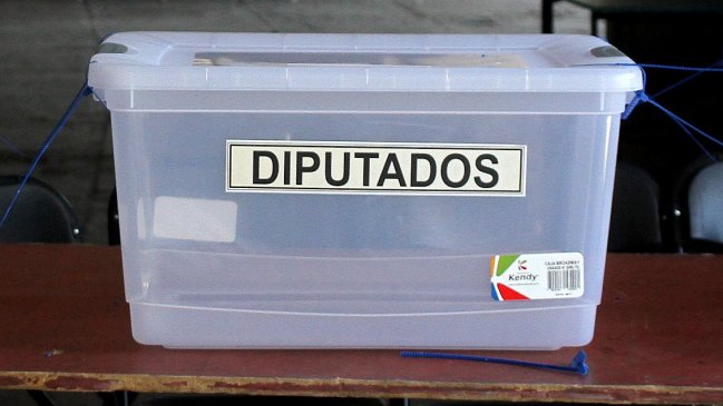 Servel rechazó más de 200 candidaturas parlamentarias: Apruebo Dignidad y Partido Republicano los más afectados