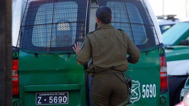 Persecución policial terminó con tres detenidos acusados de robos en Quinta Normal y Quilicura