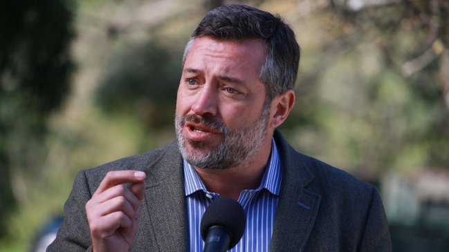 Sichel y cuarto retiro: Si debo pelearme con alguien por lo que es bueno para Chile, lo haré