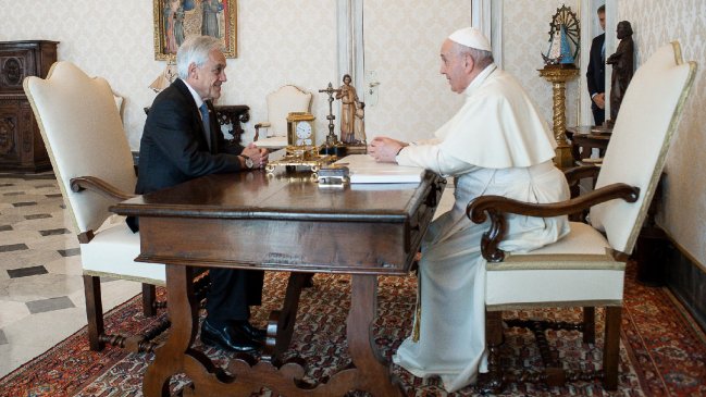  Piñera se reunió por más de una hora con el papa Francisco en el Vaticano  