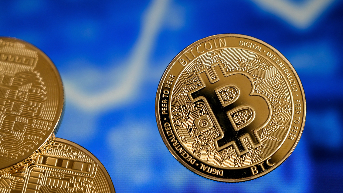 Denuncian uso irregular de fondos para implementar el bitcoin en El Salvador