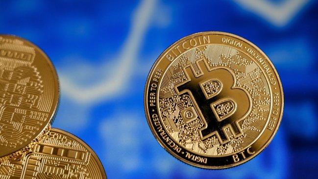 Denuncian uso irregular de fondos para implementar el bitcoin en El Salvador
