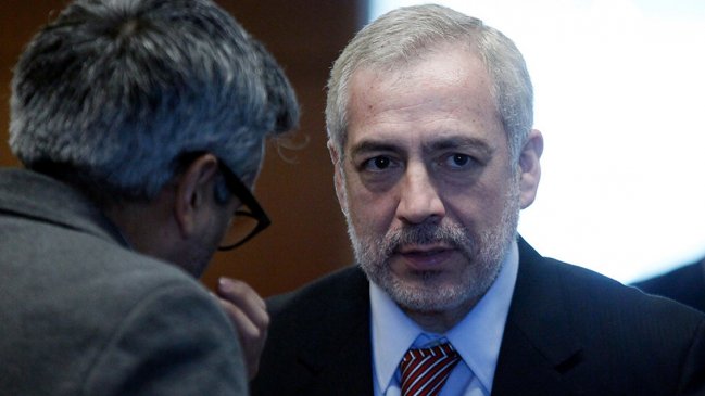 Almuerzo ilegal en cuarentena: Secretario del Senado y fiscales fueron sobreseídos