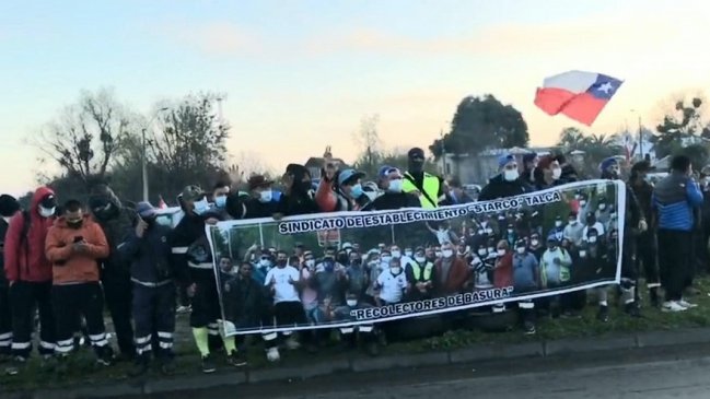 Recolectores de basura paralizaron funciones de manera indefinida en Talca